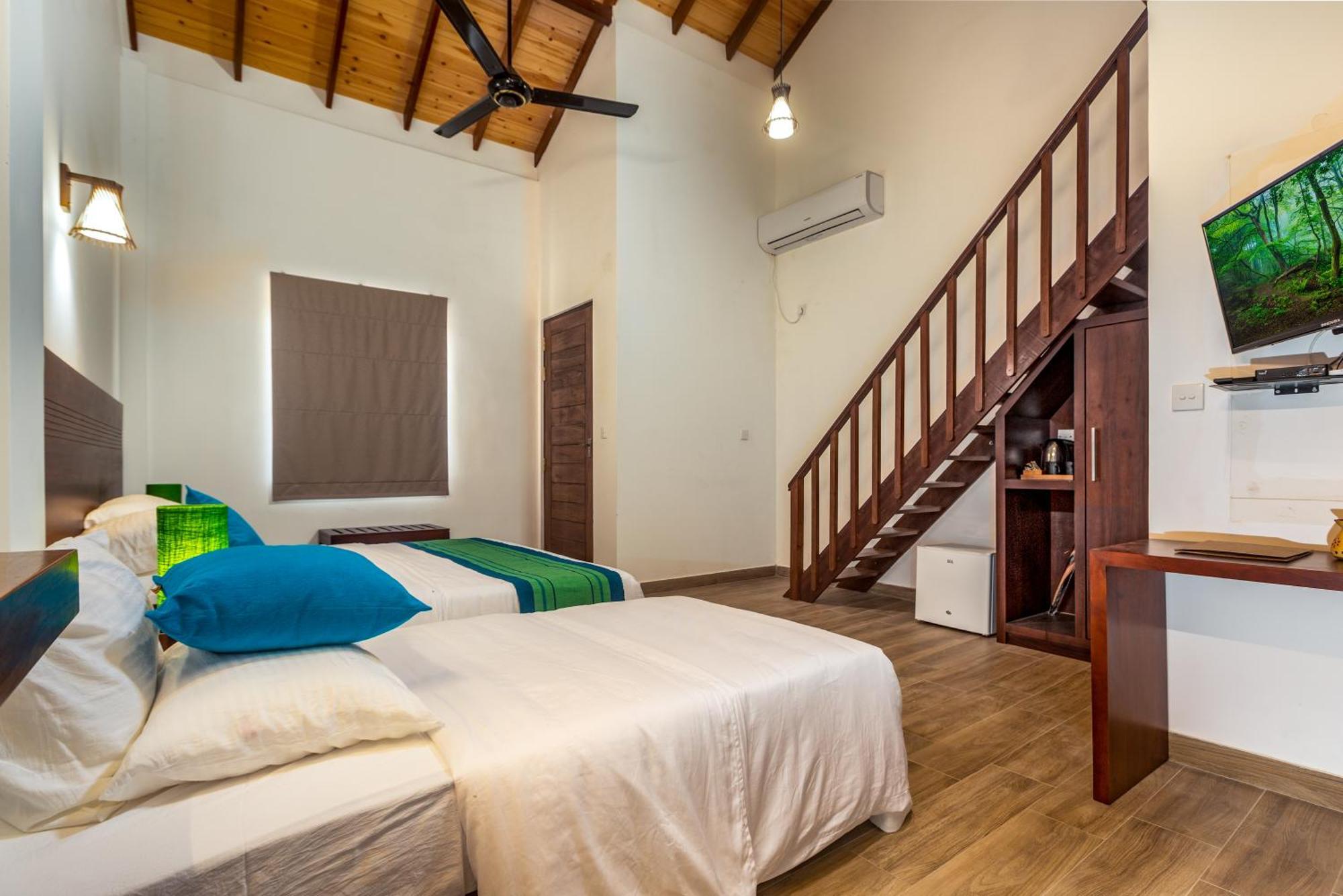 Tranquil Wild Lodge *